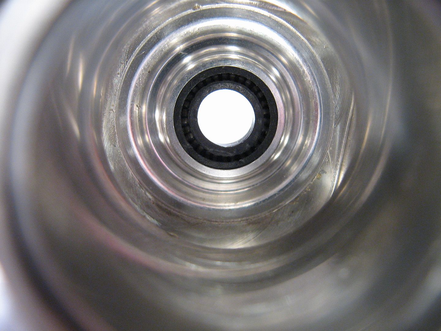 F1 Pneumatic Valve Spring, a closer look